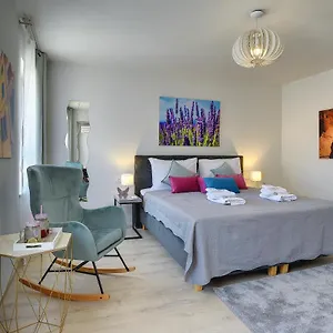 Apartment D&a Center With Free Parking, Pula