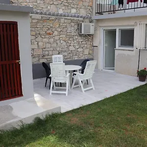 Nika Apartamento